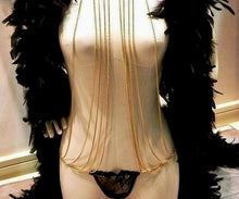 Load image into Gallery viewer, Body con catene sul manichino.
